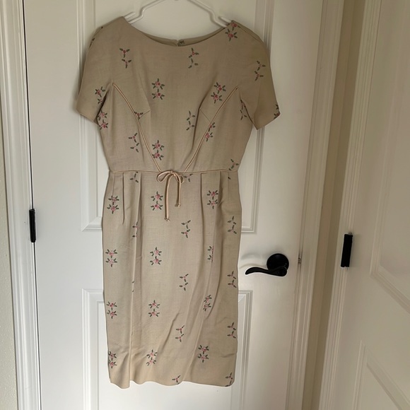 Vintage Dresses & Skirts - B. Altman & Co Vintage Floral Dress